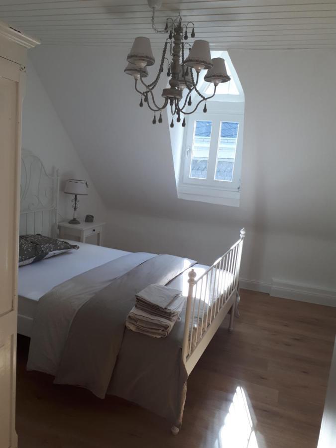Uber Den Dachern Von Montjoie Extérieur photo